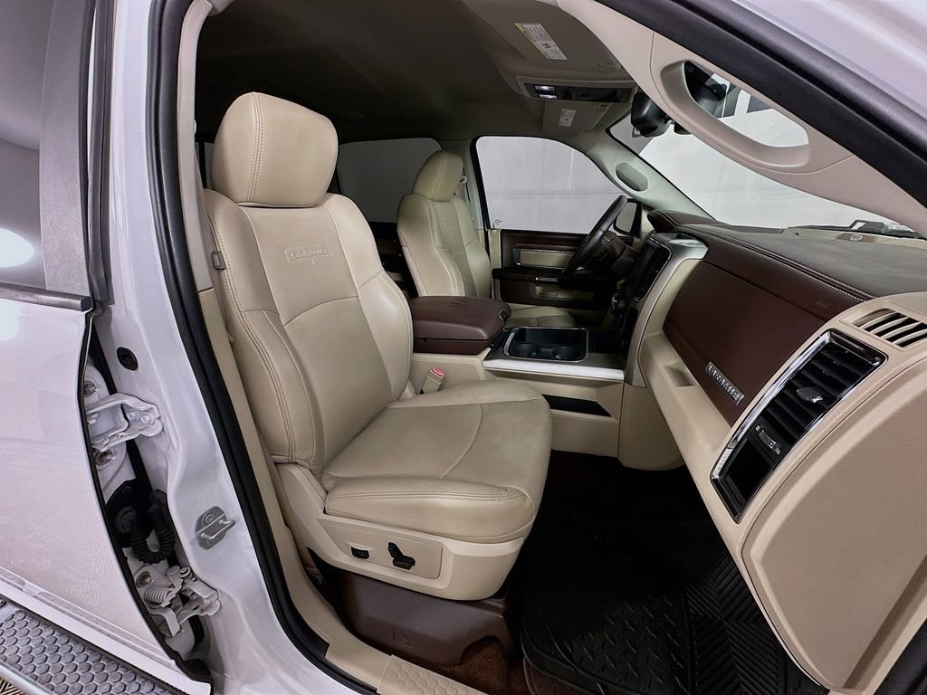 Used 2017 RAM 1500 Laramie image 34