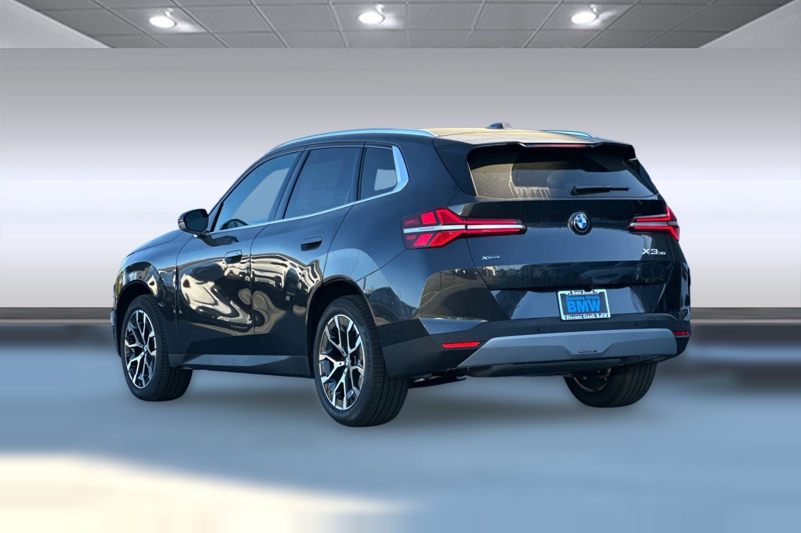 Used 2026 BMW X3 xDrive30i w/ Premium Package AWD/4WD image 3