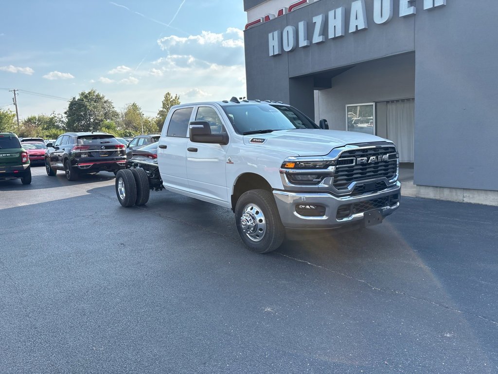 New 2026 RAM 3500 Tradesman image 2