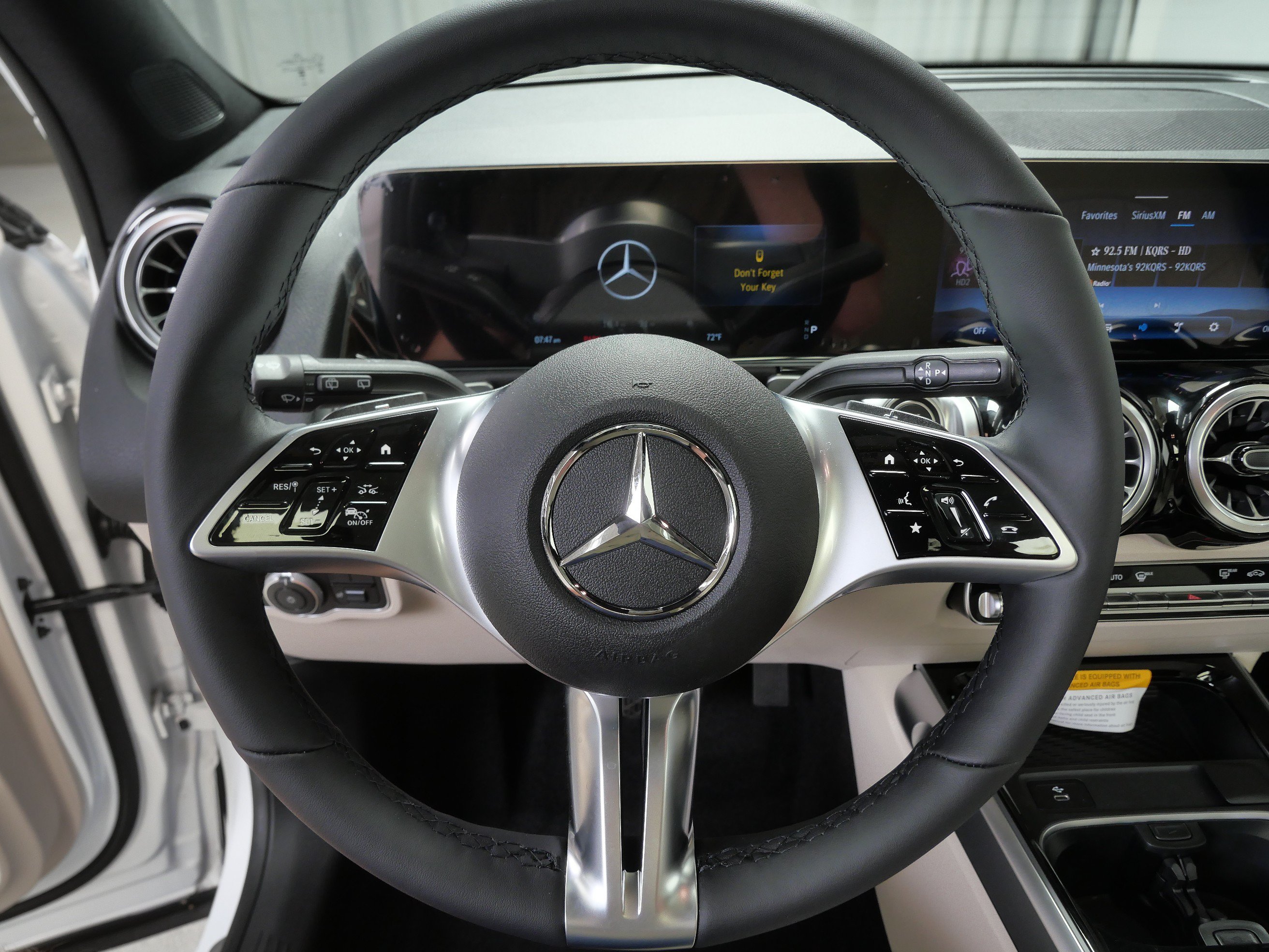 New 2026 Mercedes-Benz GLB 250 4MATIC image 17