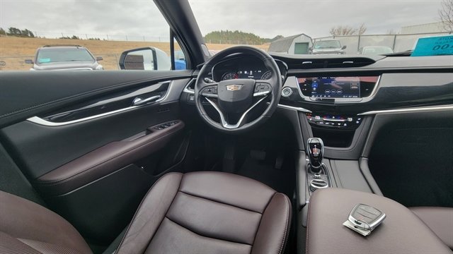 Used 2024 Cadillac XT6 Premium Luxury w/ Technology Package AWD/4WD image 14