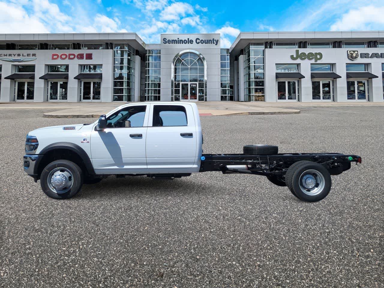 New 2026 RAM 5500 Tradesman w/ Chrome Appearance Group AWD/4WD image 5