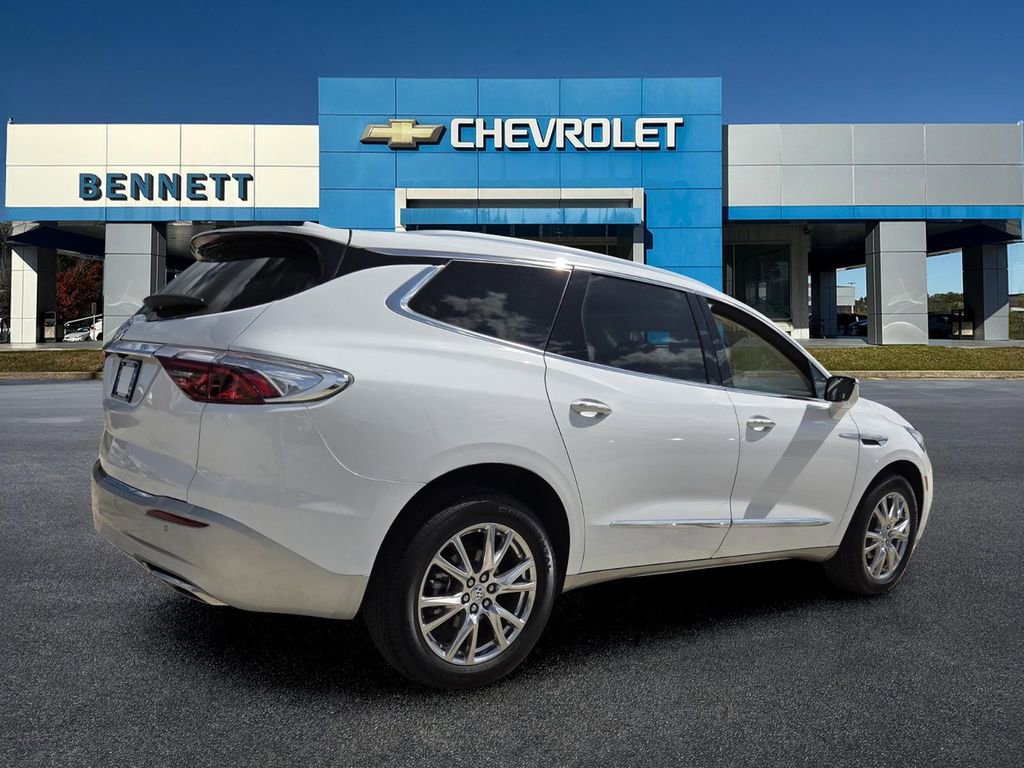 Used 2024 Buick Enclave Essence w/ Experience Buick Package AWD/4WD image 6