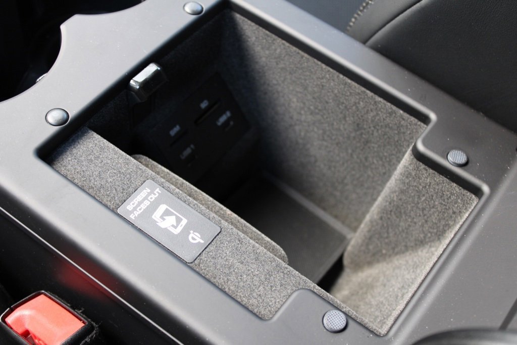 Used 2024 Porsche Macan image 30