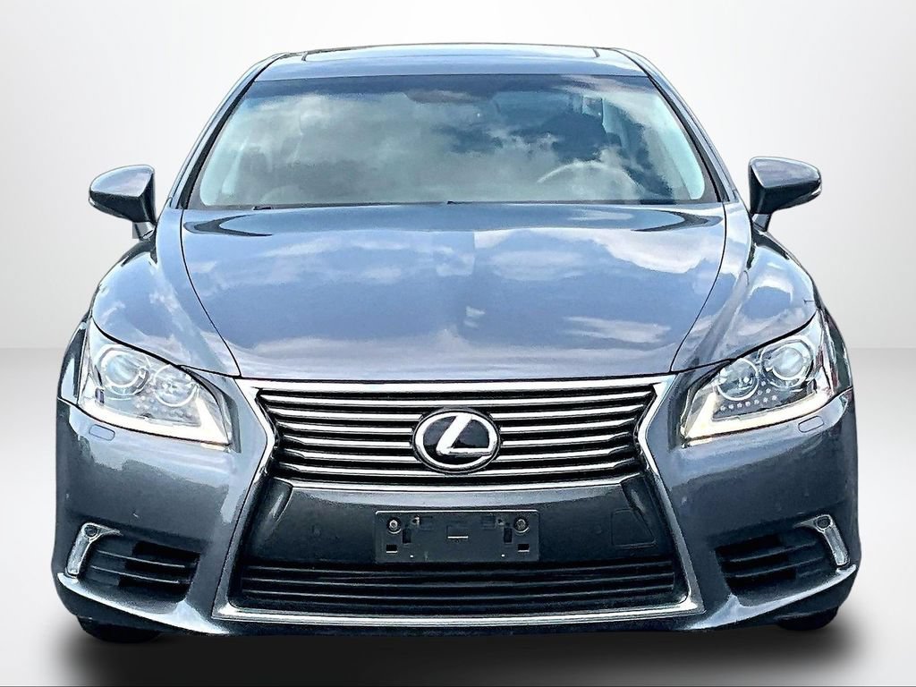 Used 2016 Lexus LS 460 AWD w/ Comfort Package image 3
