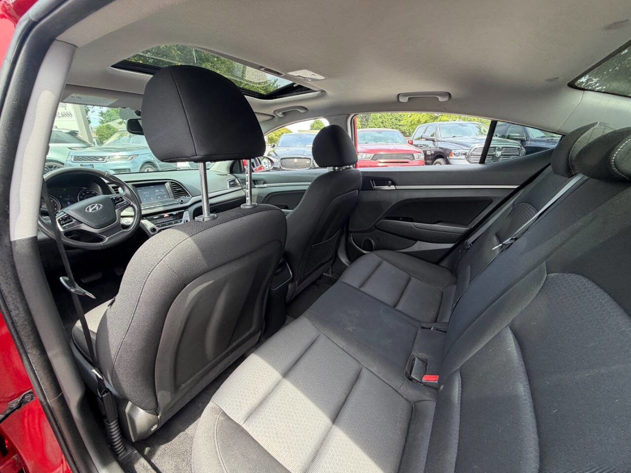 Used 2017 Hyundai Elantra Value Edition FWD image 31