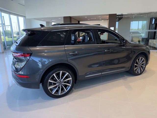 Certified 2020 Lincoln Corsair Reserve FWD image 2