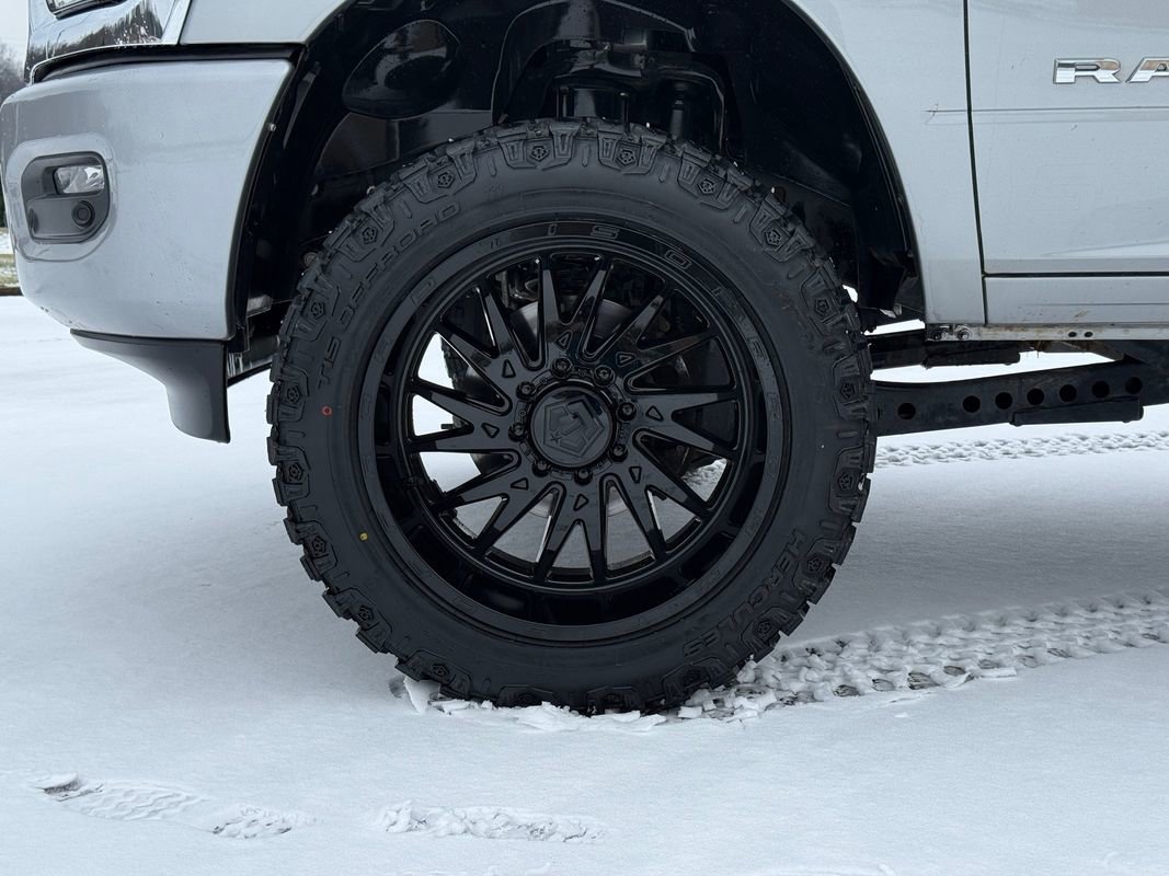 Used 2024 RAM 2500 Laramie image 9