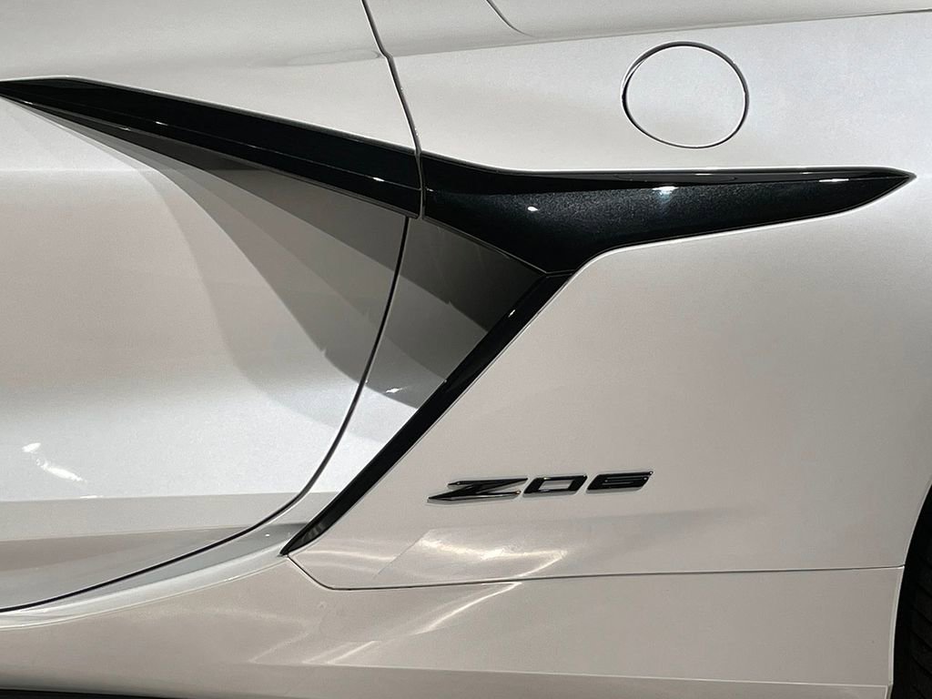 Used 2023 Chevrolet Corvette Z06 image 14