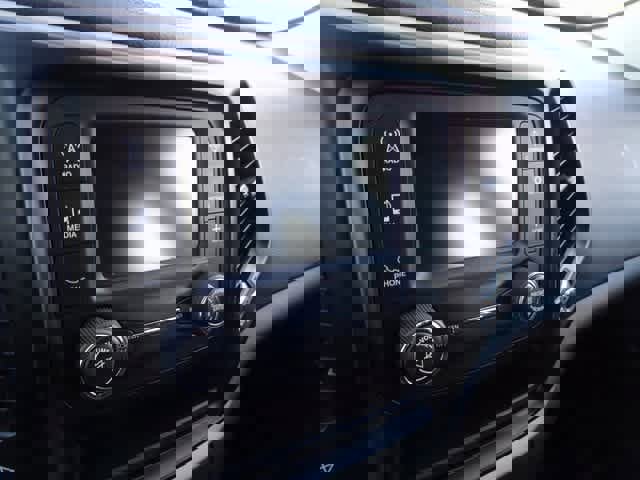 Used 2017 Jeep Cherokee Sport image 10