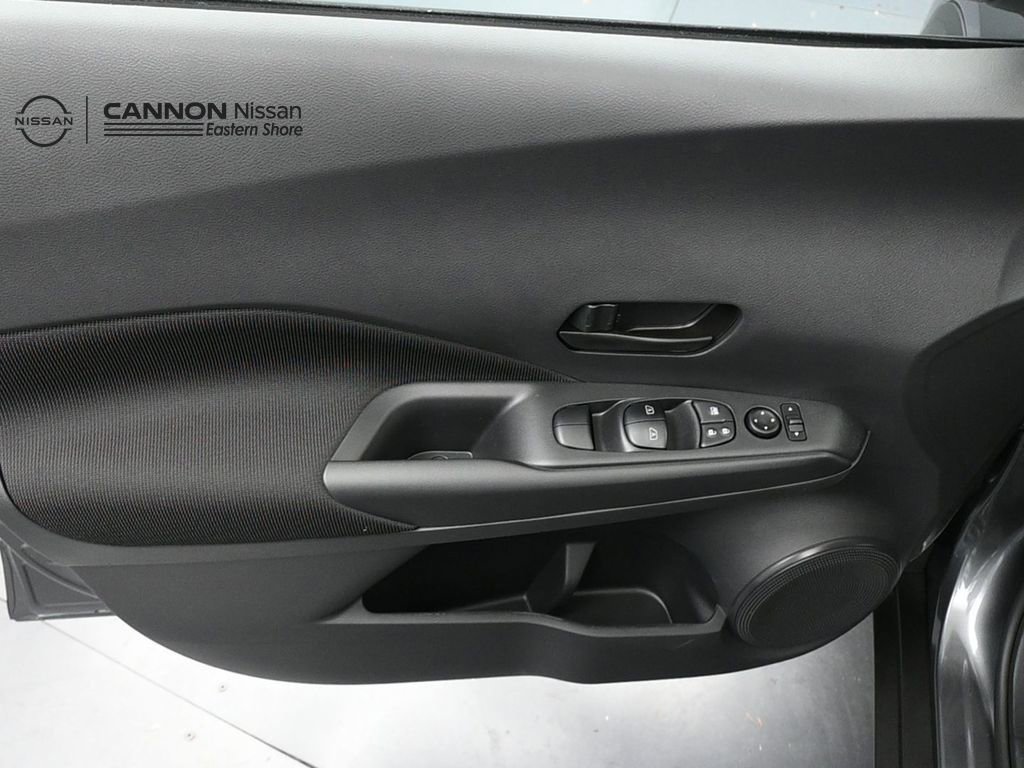 New 2025 Nissan Kicks Play S FWD image 9
