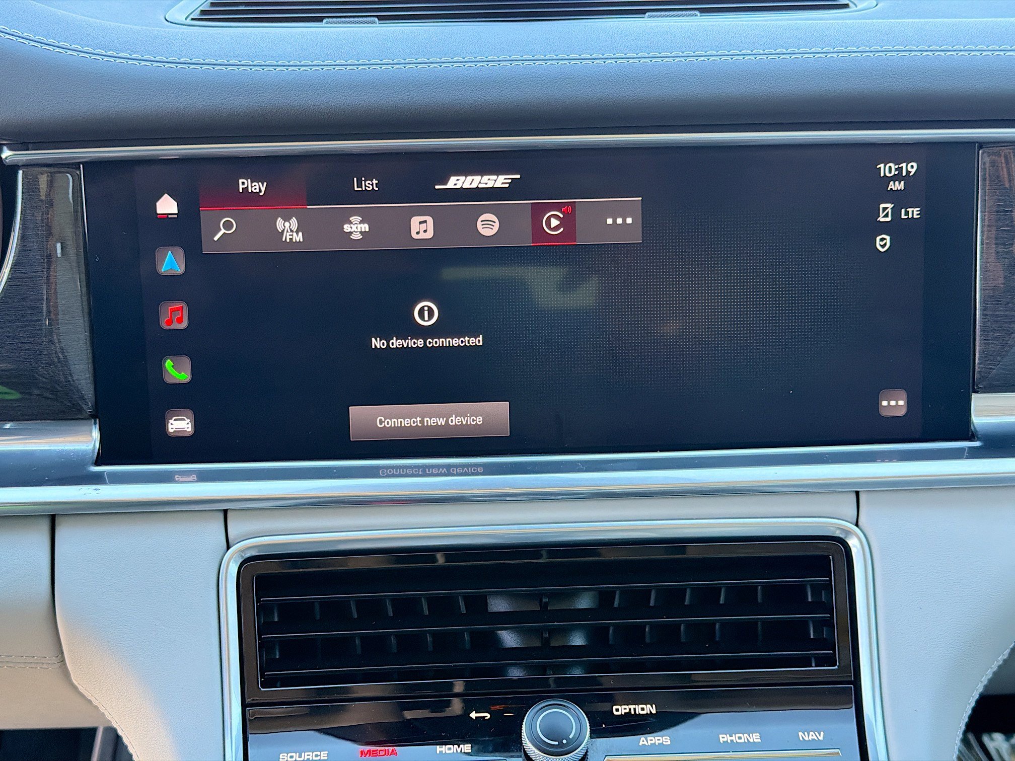 Used 2023 Porsche Panamera 4S w/ Premium Package image 30