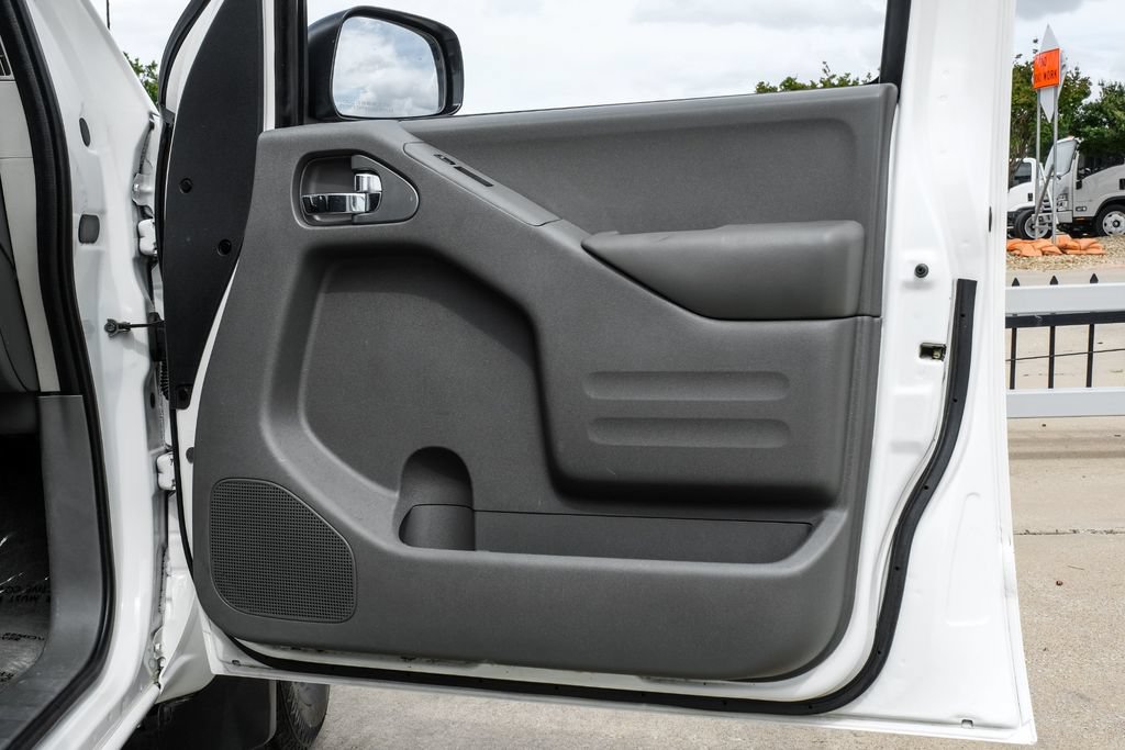 Used 2018 Nissan Frontier SV RWD image 40
