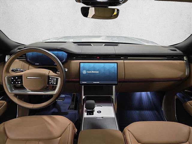 New 2025 Land Rover Range Rover Long Wheelbase SE image 9