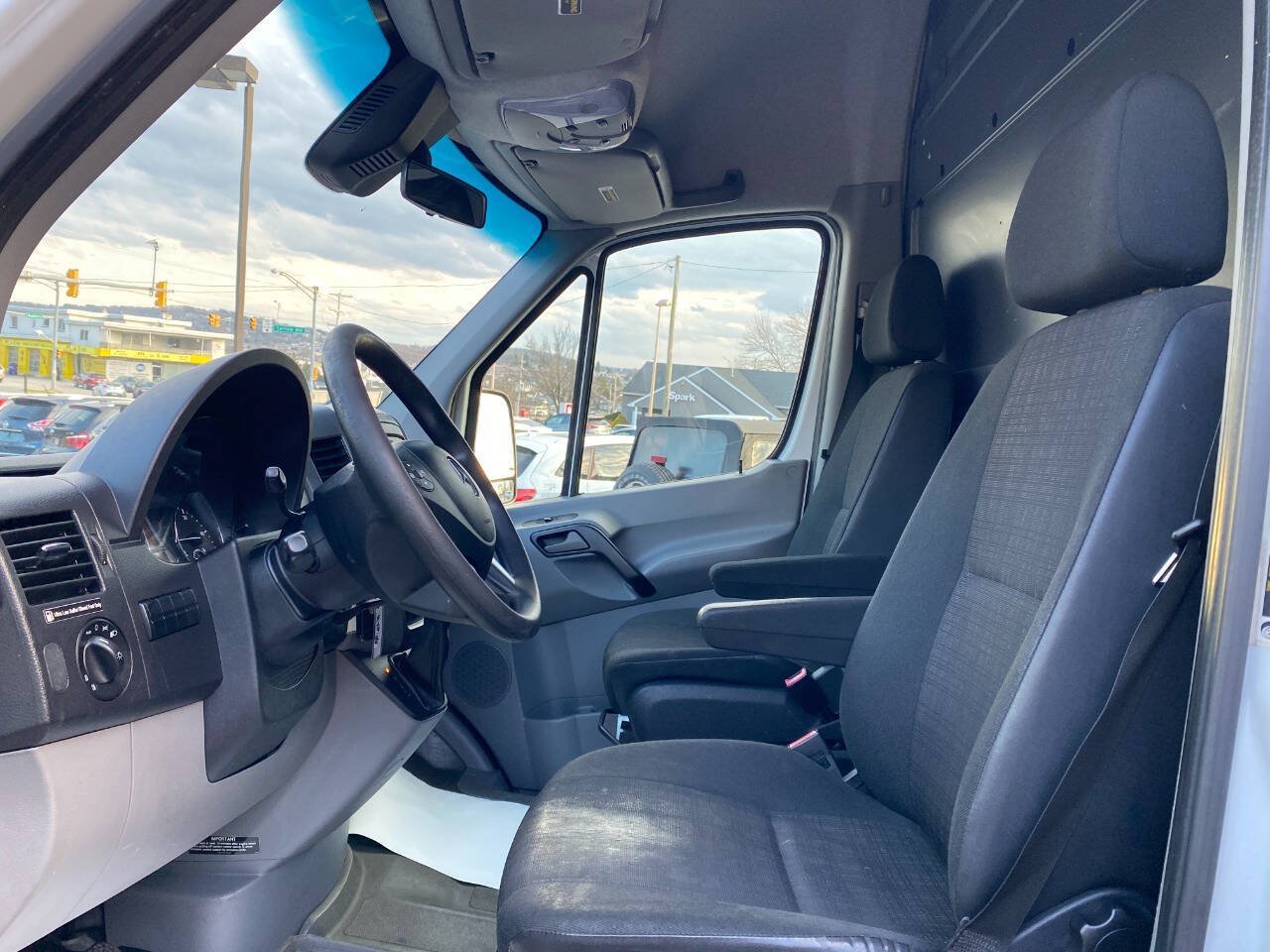 Used 2014 Mercedes-Benz Sprinter 3500 image 9