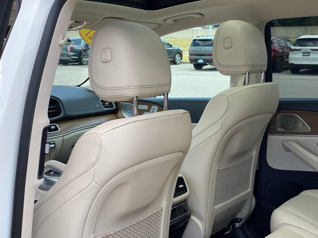 Used 2021 Mercedes-Benz GLS 450 4MATIC image 31