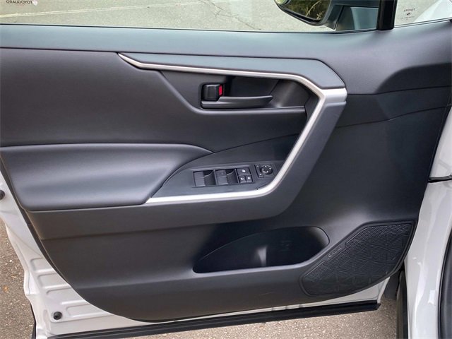 Used 2023 Toyota RAV4 LE image 12