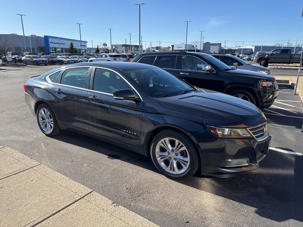 Used 2014 Chevrolet Impala LT w/ Convenience Package image 2
