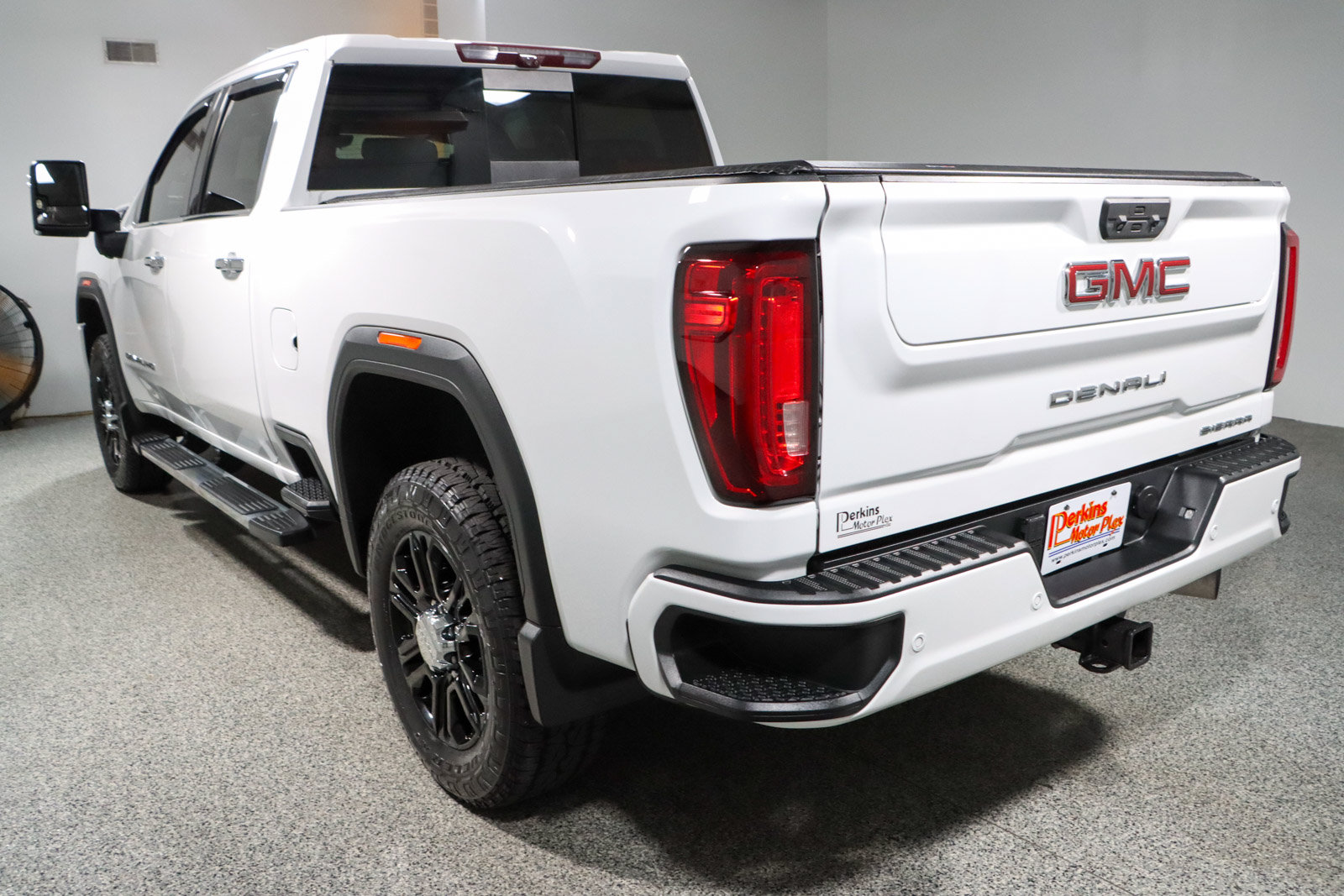Used 2021 GMC Sierra 2500 Denali w/ Technology Package AWD/4WD image 9