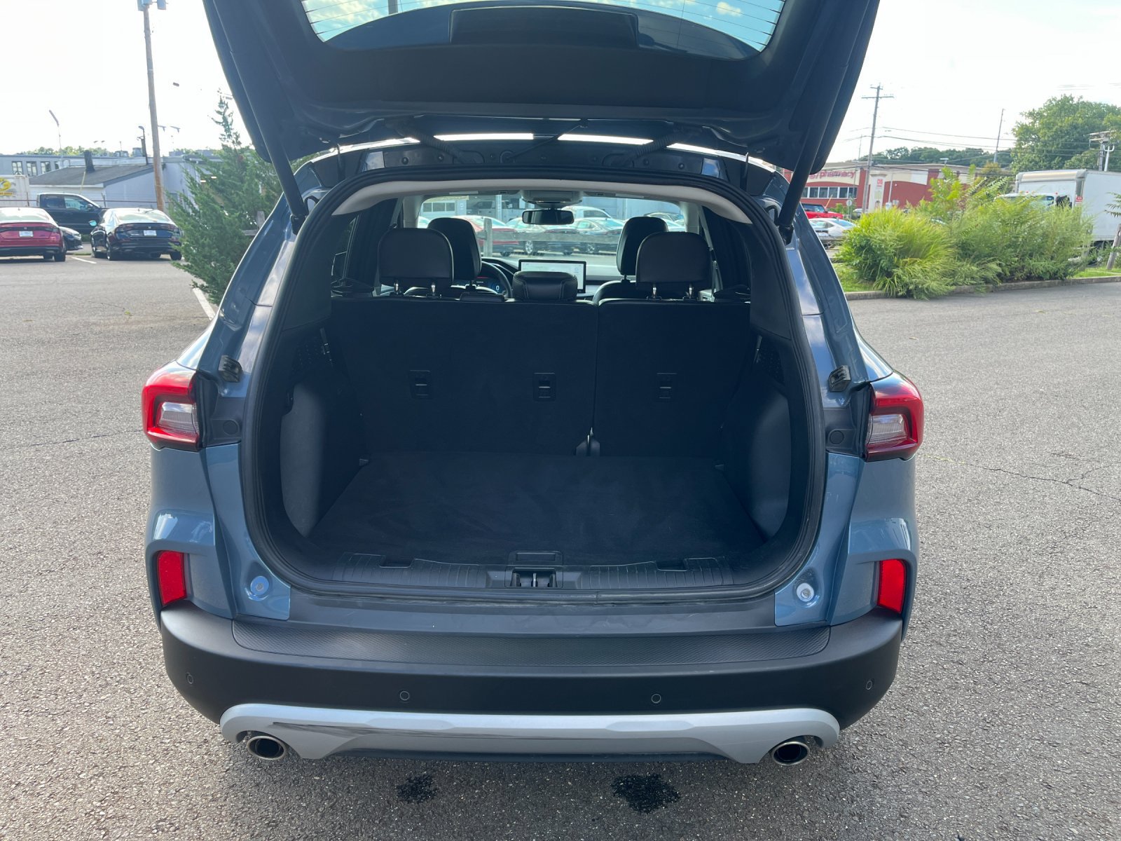 Used 2024 Ford Escape Platinum AWD/4WD image 16