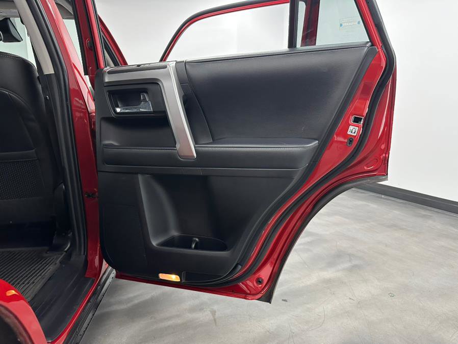 Used 2021 Toyota 4Runner SR5 Premium image 29