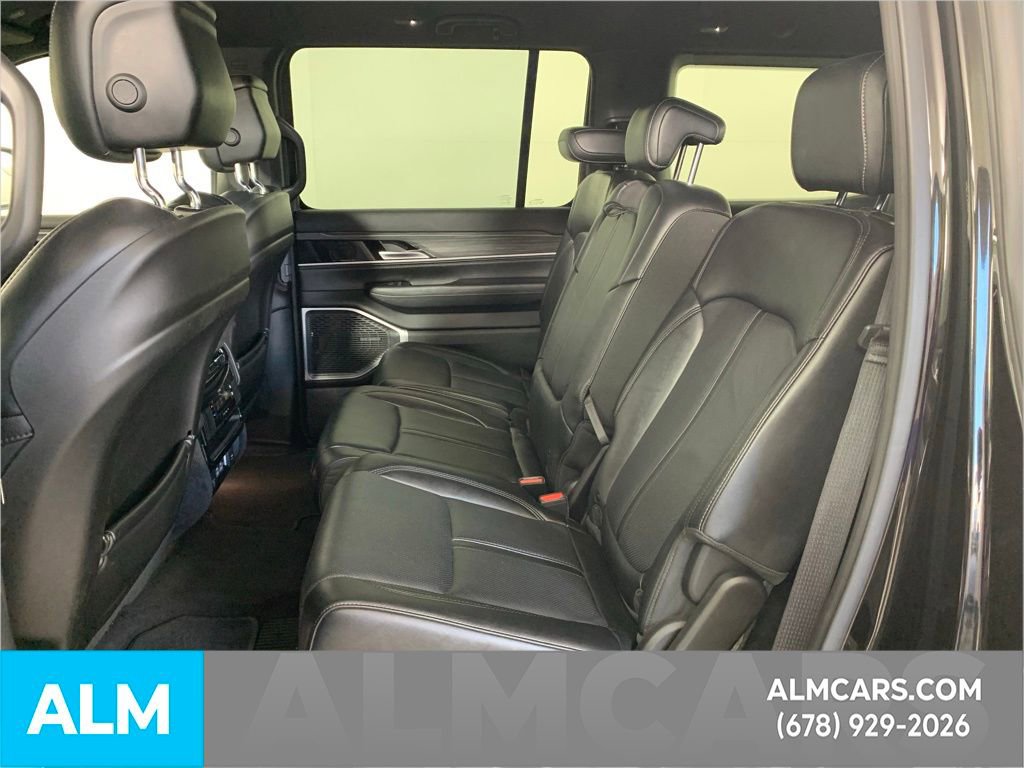 Used 2023 Jeep Wagoneer Series II image 28