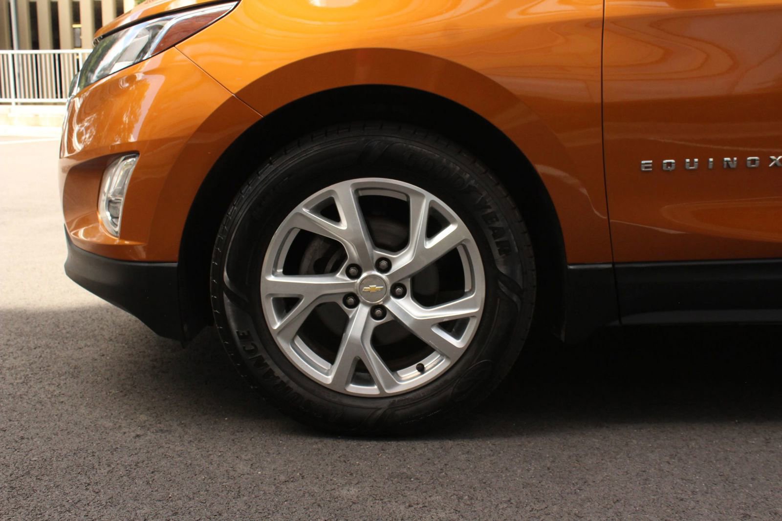 Used 2019 Chevrolet Equinox LT FWD image 11
