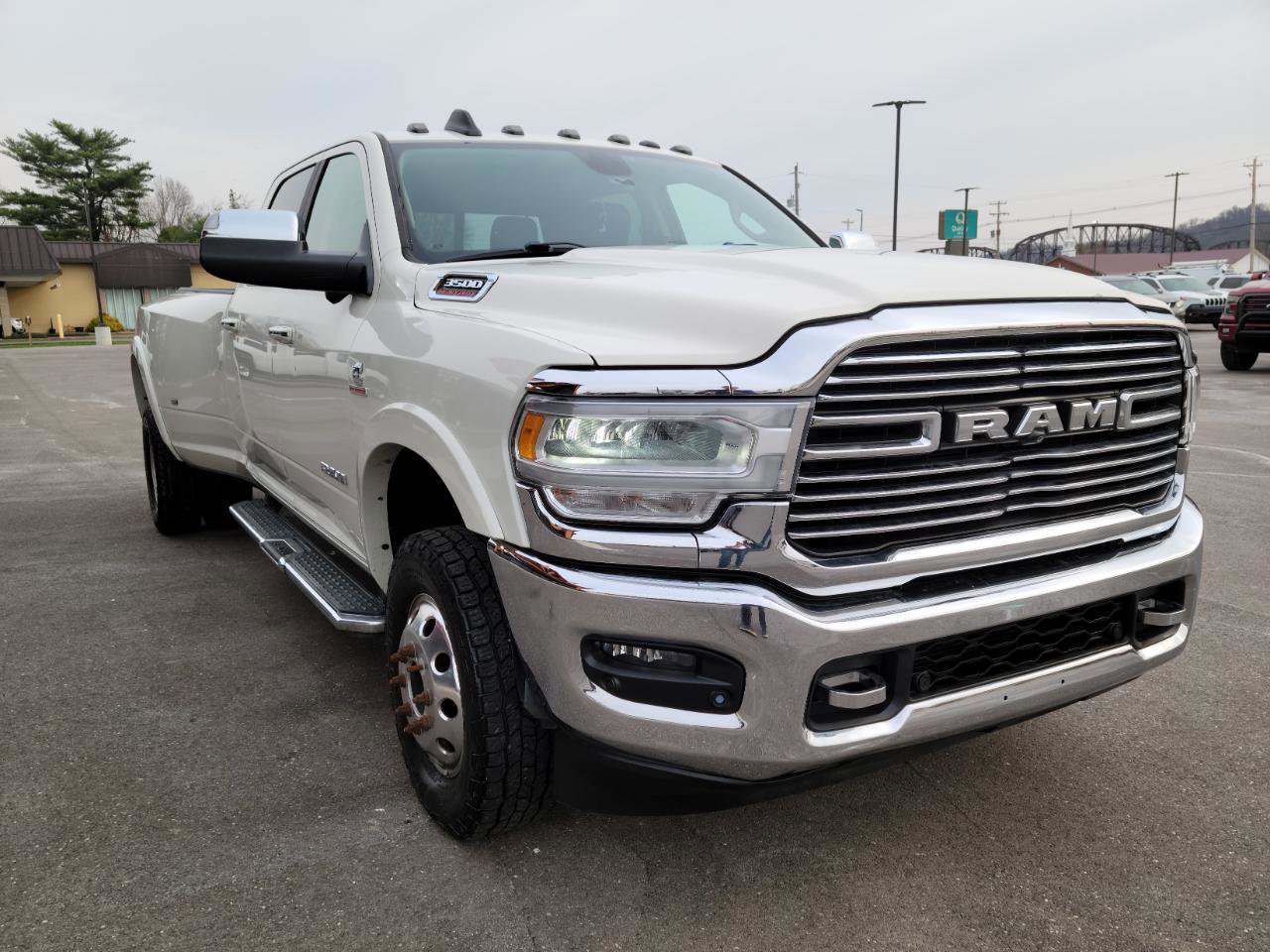 Used 2019 RAM 3500 Laramie AWD/4WD image 3