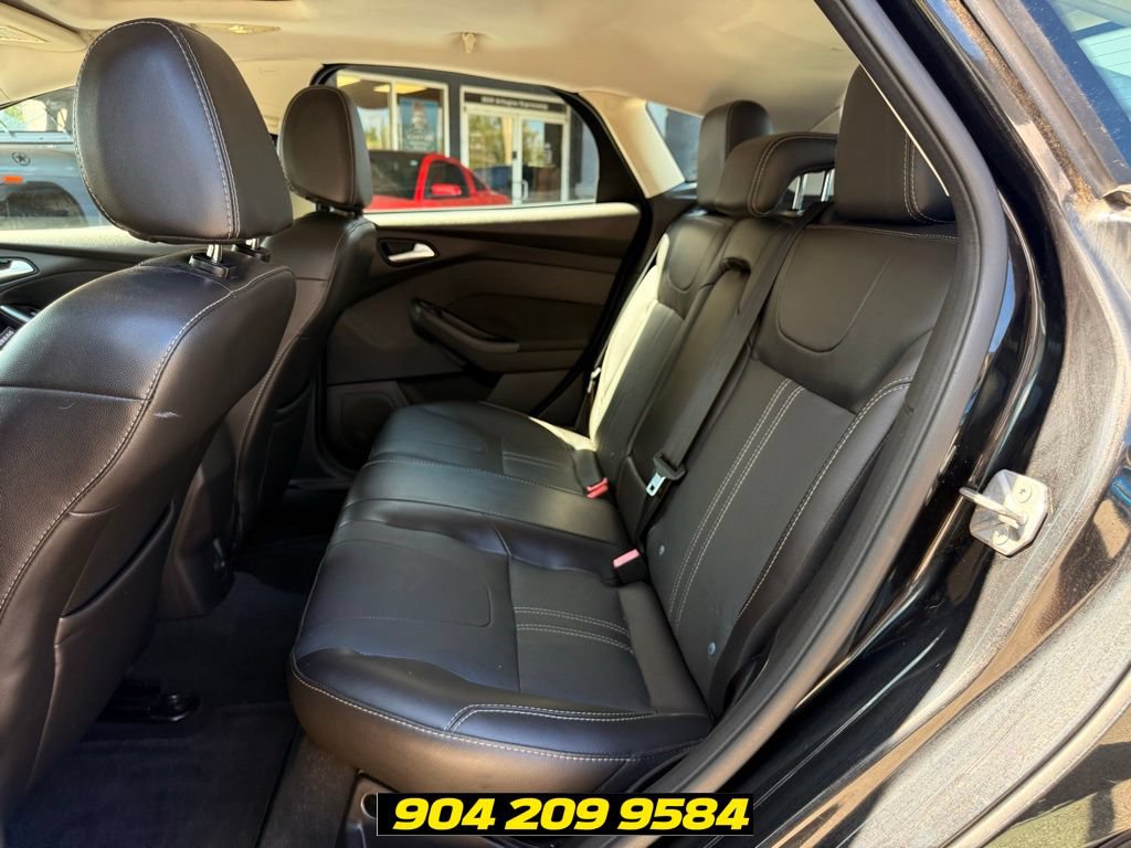 Used 2014 Ford Focus Titanium FWD image 28