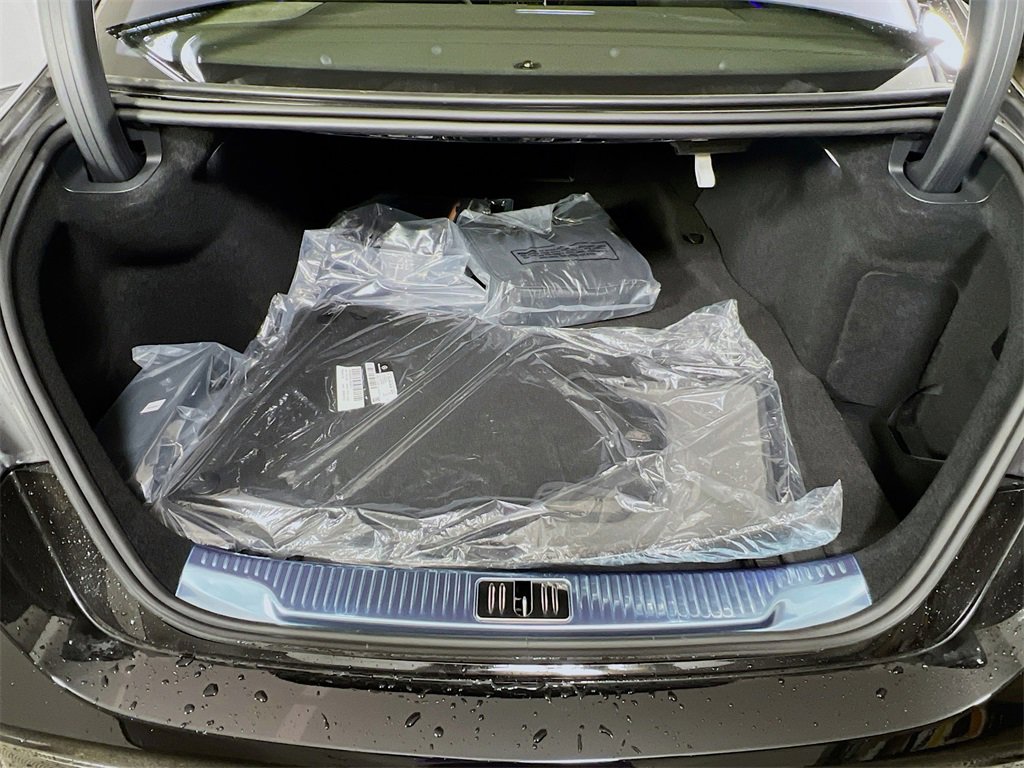 New 2025 Mercedes-Benz S 580e 4MATIC Sedan image 28