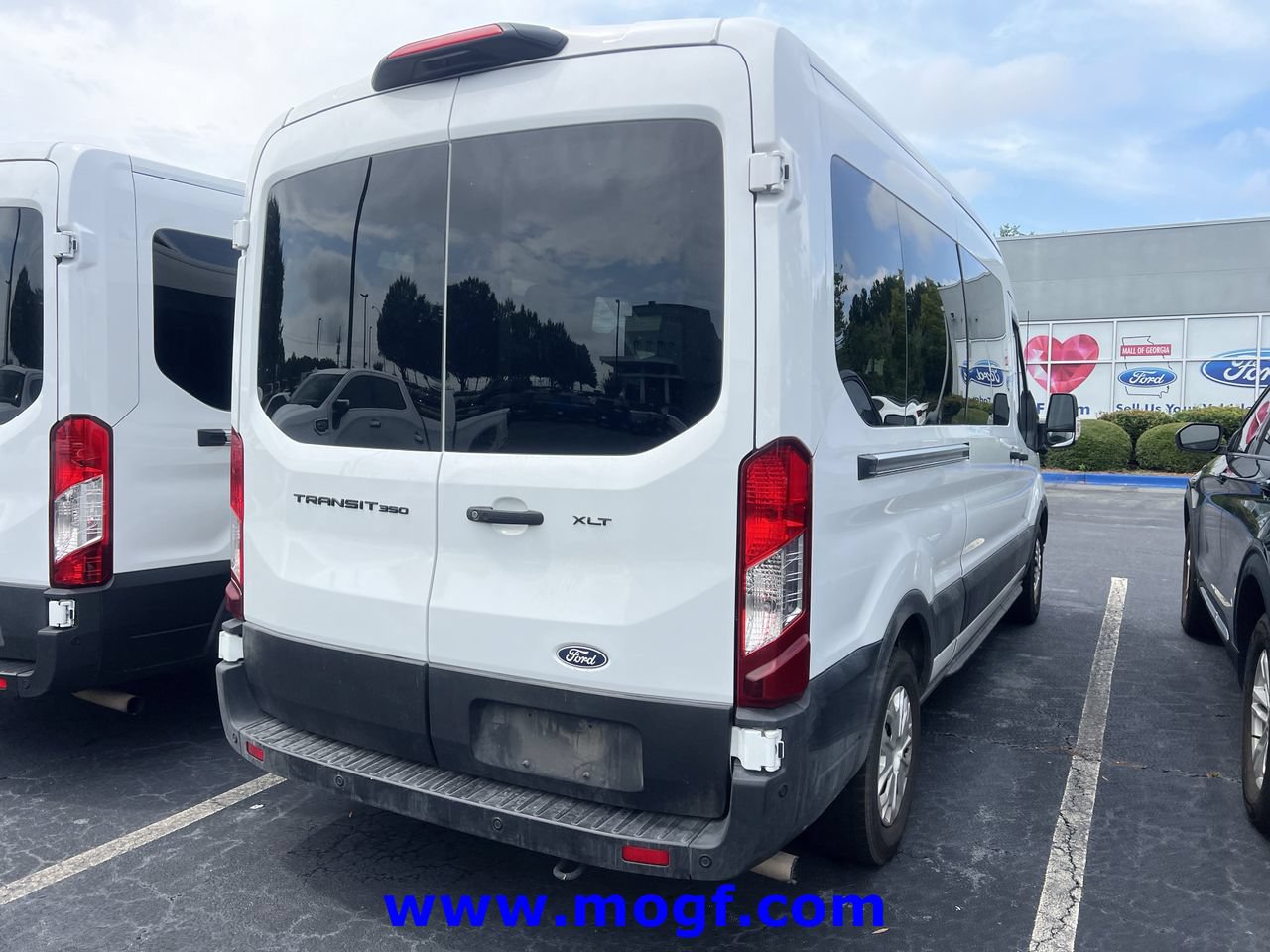 Used 2026 Ford Transit 350 XLT RWD image 3