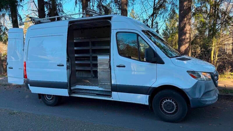 Used 2019 Mercedes-Benz Sprinter 144 image 4