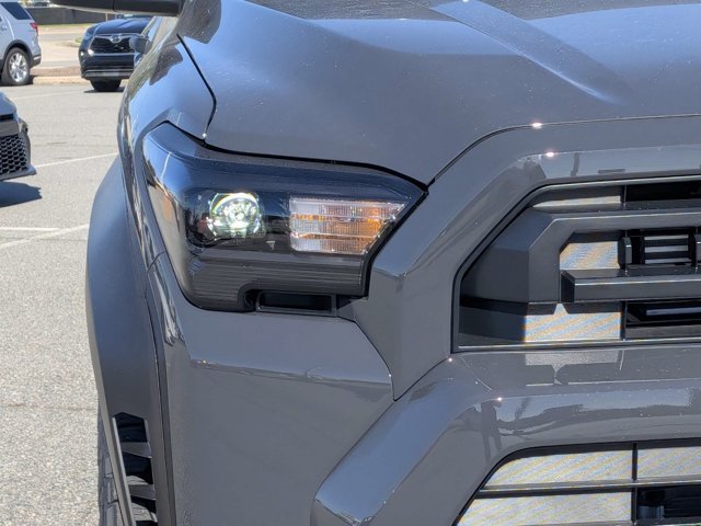New 2026 Toyota 4Runner SR5 AWD/4WD image 9