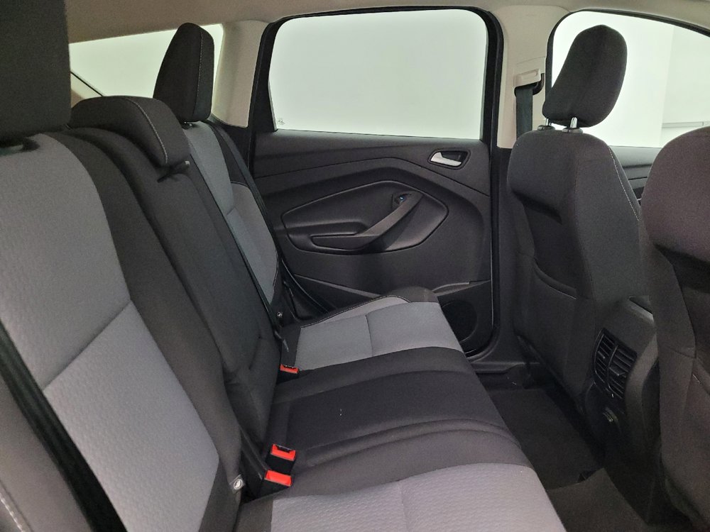 Used 2018 Ford Escape SE image 19