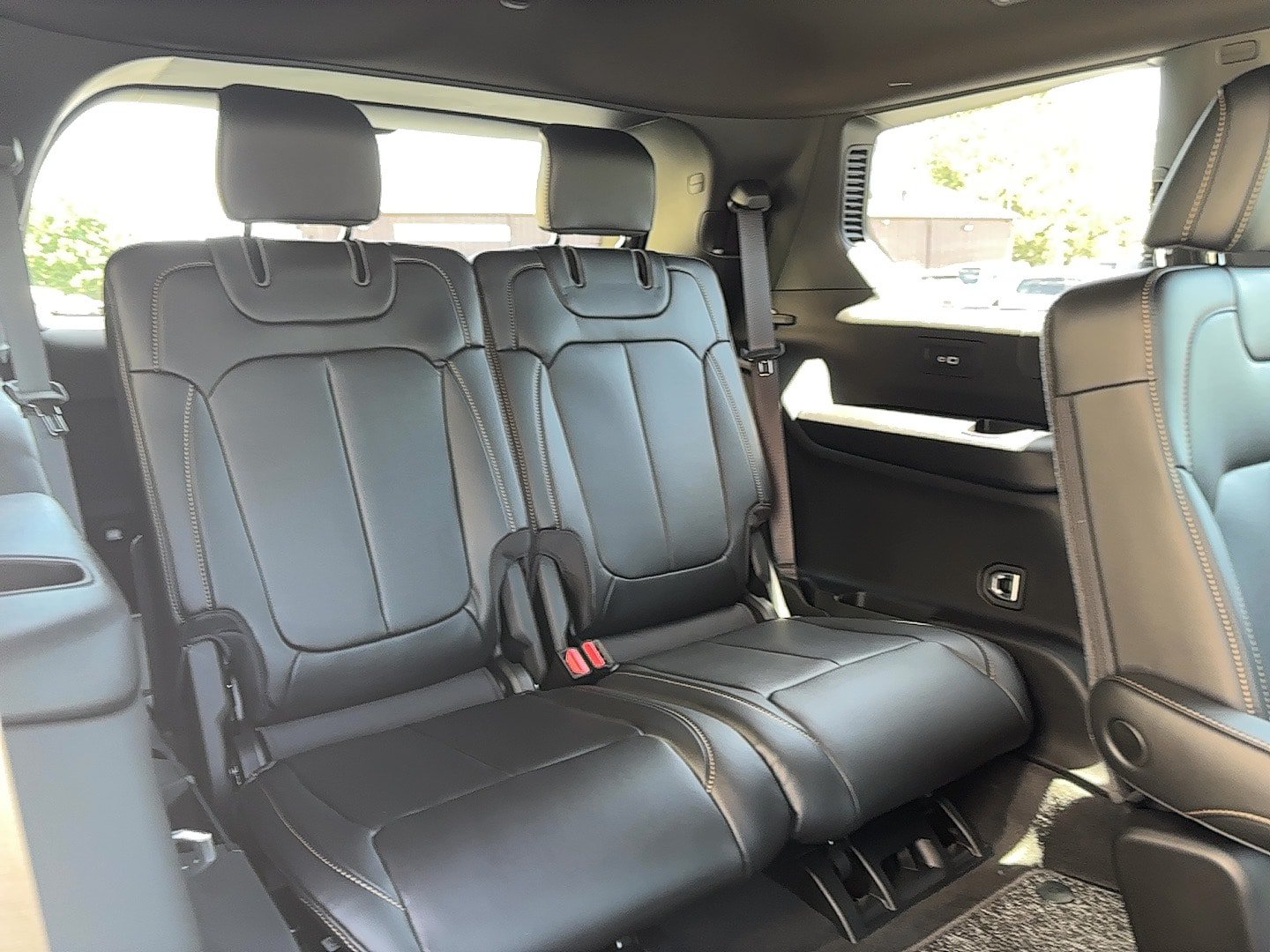 New 2026 Jeep Grand Cherokee L Limited AWD/4WD image 12