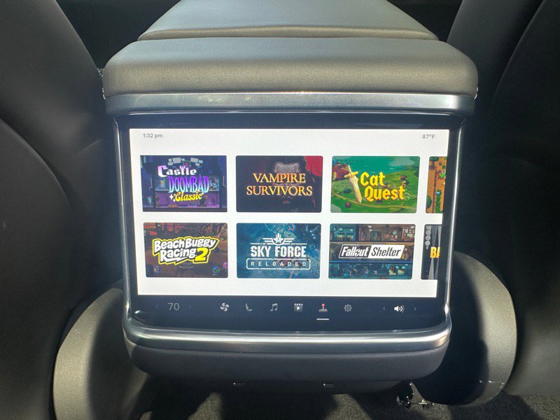 Used 2023 Tesla Model S image 36