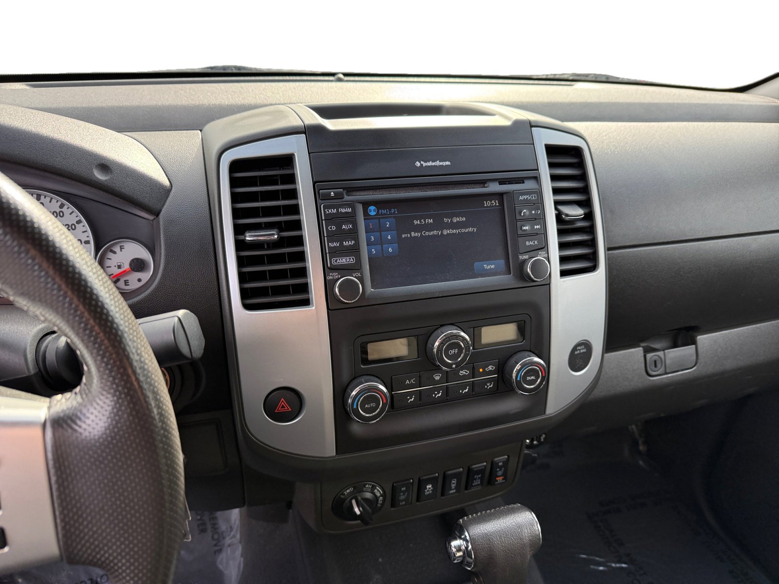 Used 2019 Nissan Frontier PRO-4X image 12