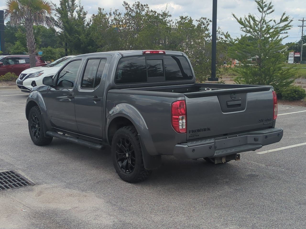 Certified 2021 Nissan Frontier SV w/ Midnight Edition Floor Mats AWD/4WD image 6
