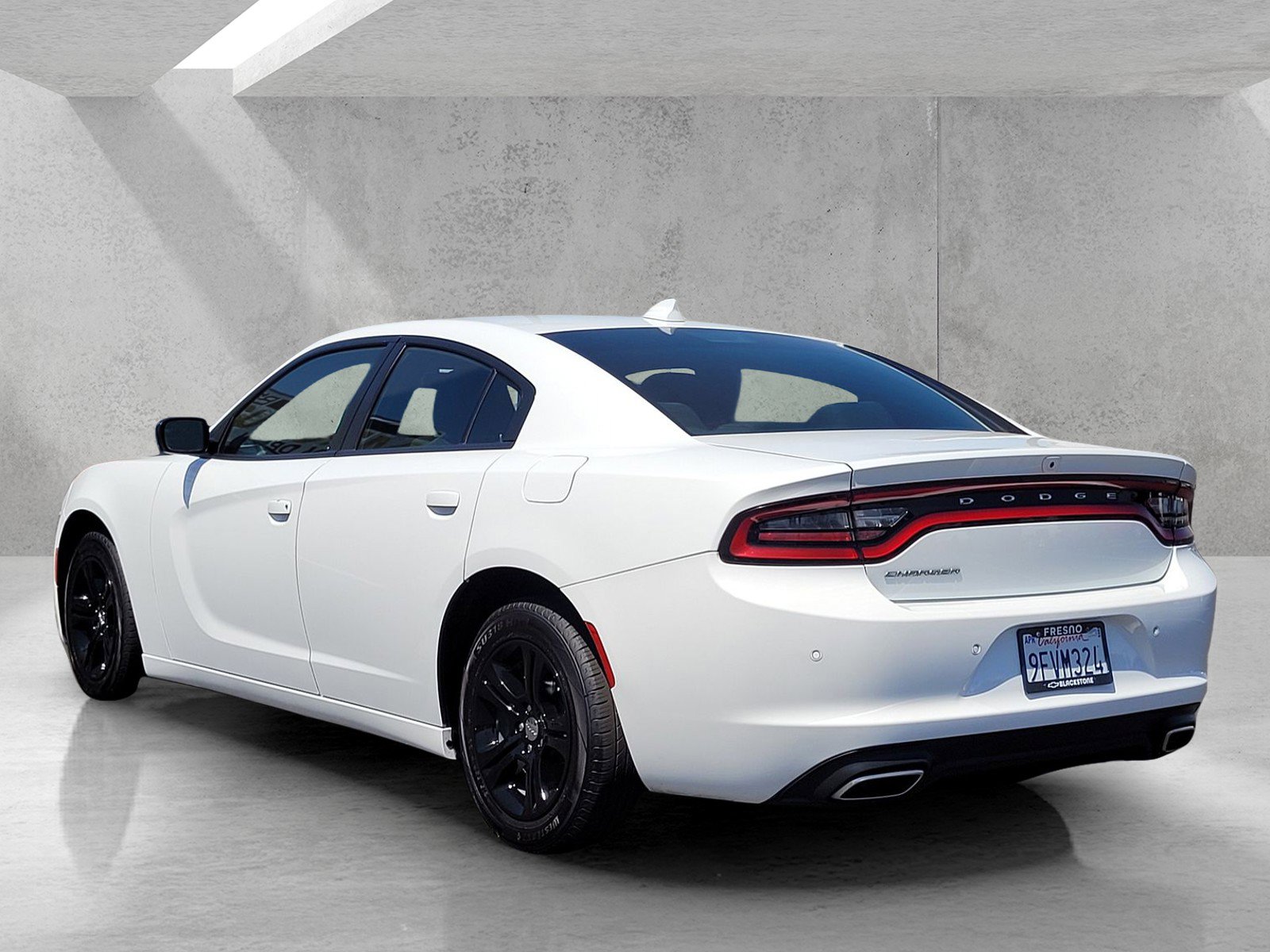 Used 2023 Dodge Charger SXT image 6