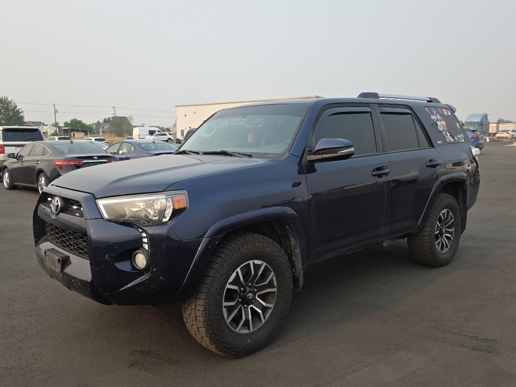 Certified 2019 Toyota 4Runner SR5 Premium AWD/4WD image 3