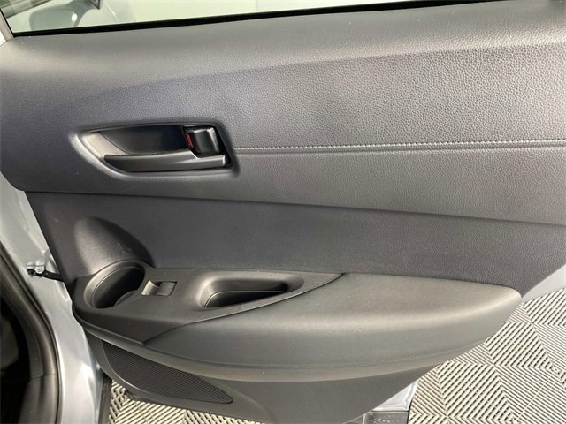 Used 2025 Toyota Corolla Cross LE image 24