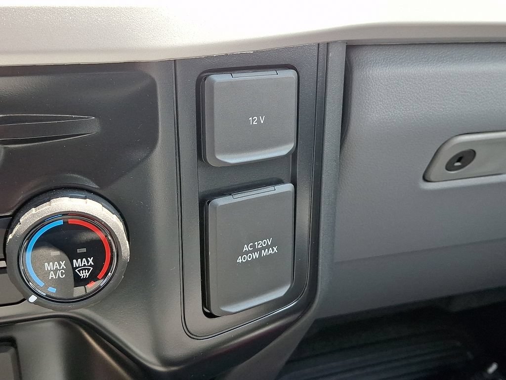 New 2026 Ford F550 4x4 Regular Cab Super Duty image 16