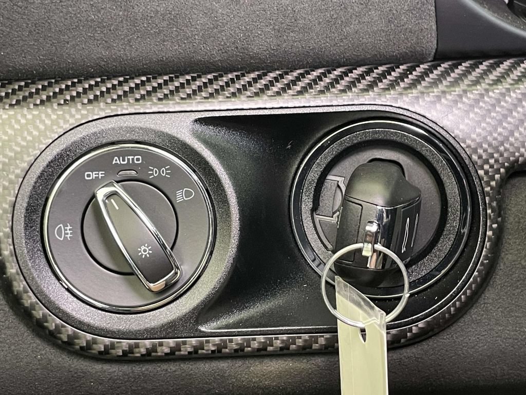 Certified 2025 Porsche 718 Cayman GT4 RS RWD image 37