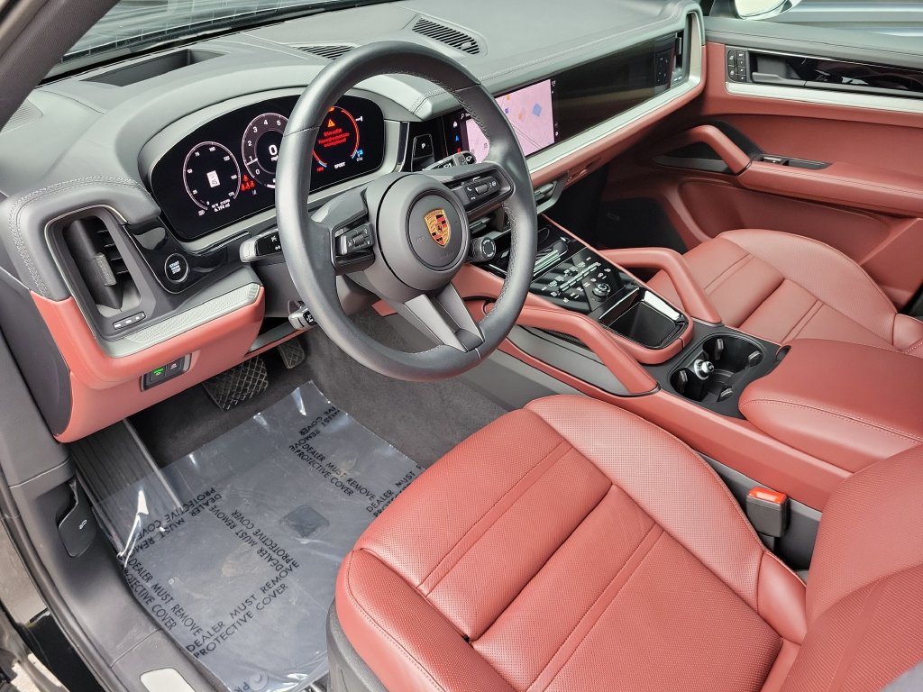 Certified 2026 Porsche Cayenne AWD/4WD image 4