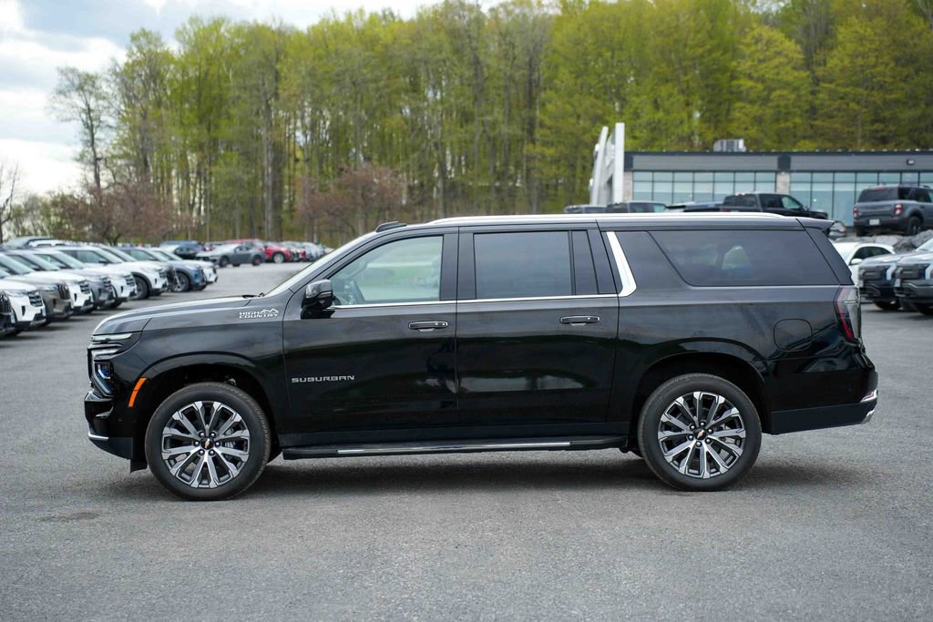 Used 2026 Chevrolet Suburban High Country w/ Sun And Tow Package AWD/4WD image 8