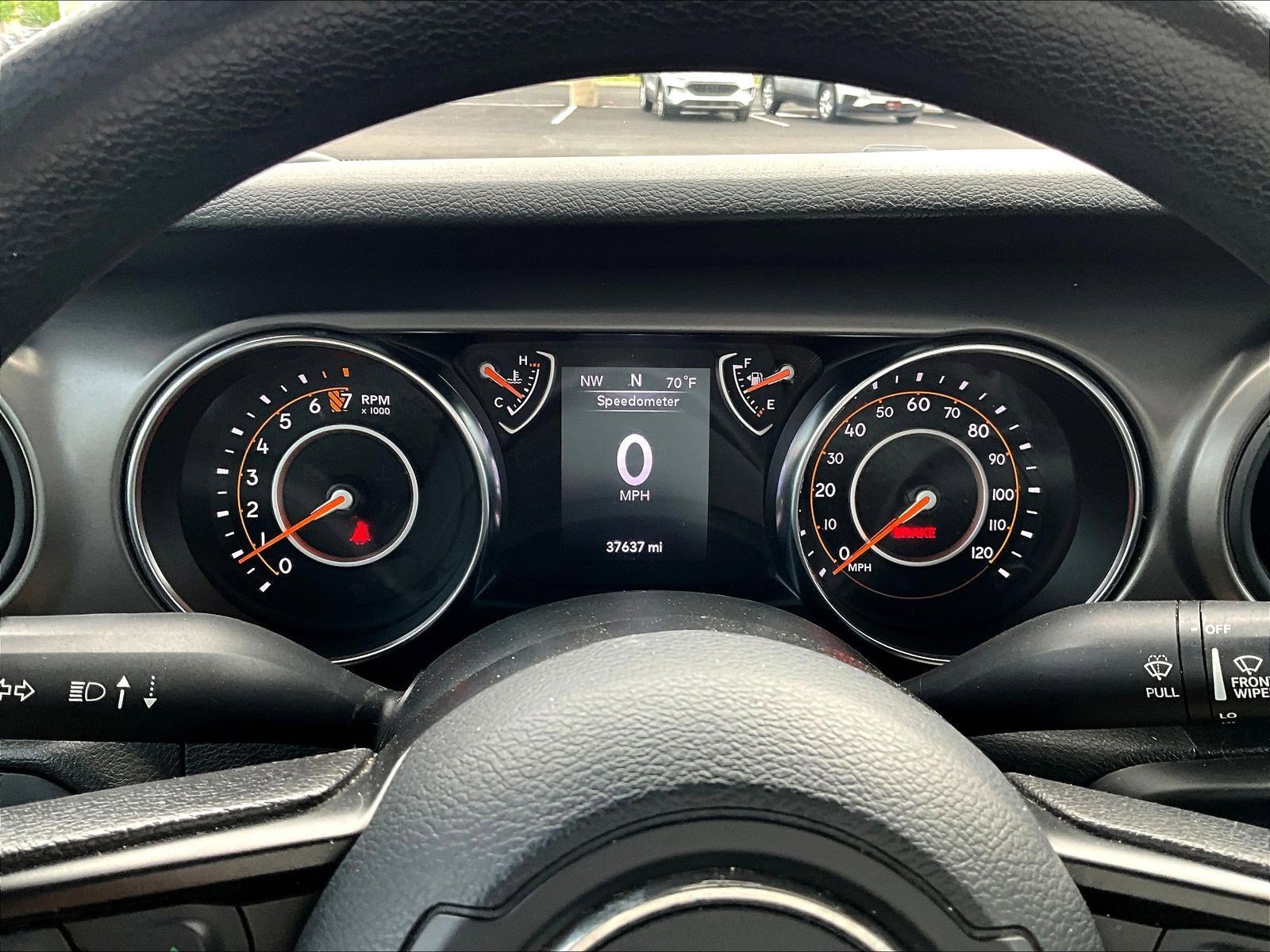 Used 2022 Jeep Gladiator Sport AWD/4WD image 13