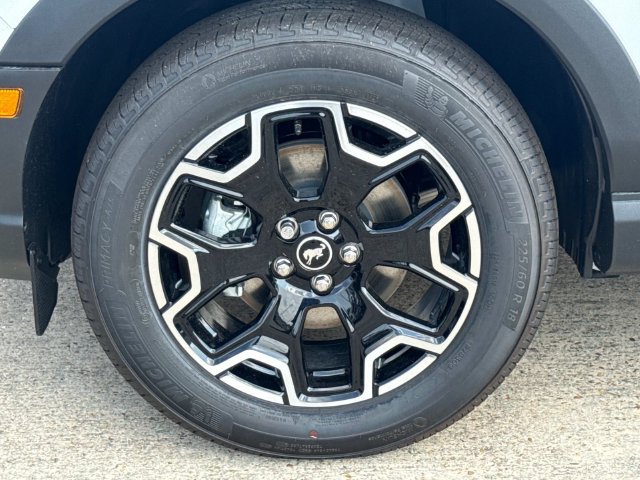 New 2026 Ford Bronco Sport Outer Banks w/ Outer Banks Tech Package+ AWD/4WD image 4