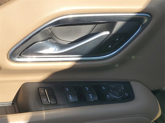 Used 2021 Chevrolet Suburban Premier w/ Premium Package image 17