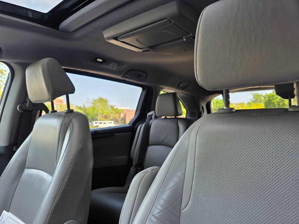 Used 2019 Honda Odyssey Elite image 12