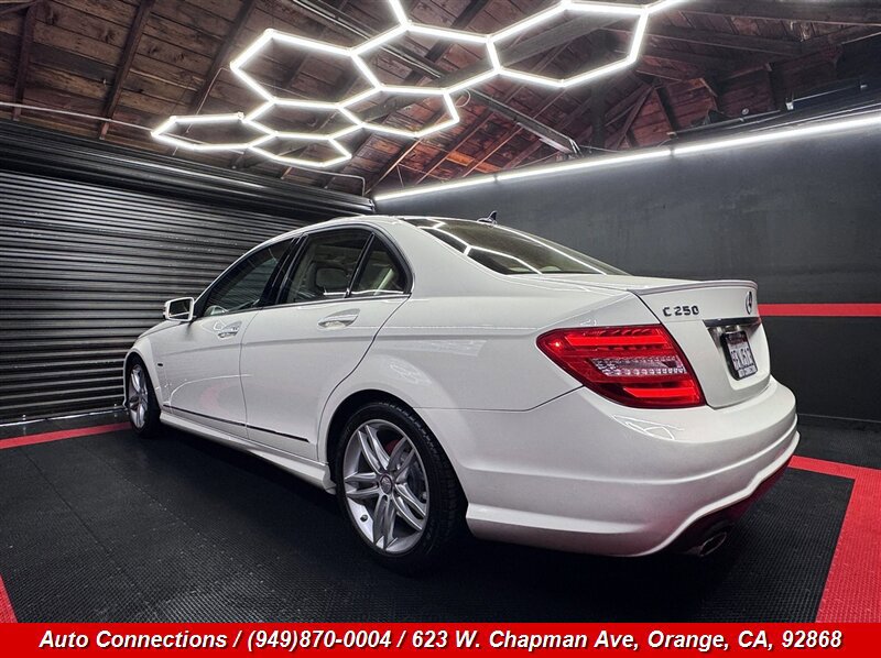 Used 2012 Mercedes-Benz C 250 Sedan image 4